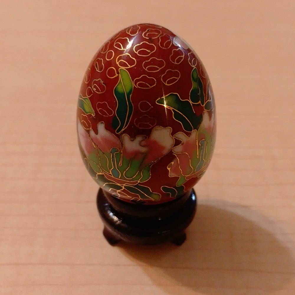 New in box Cloisonne Egg Ornament w wooden stand Vintage Collectib…